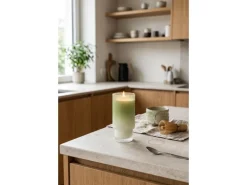 AVA & MAY Duftkerze Iced Matcha Latte 240g