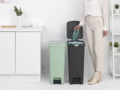 Brabantia Abfalleimer StepUp 40 l, Dunkelgrau