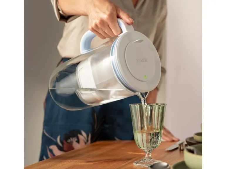 BRITA Glas Wasserfilter hellblau inkl. 1x Maxtra Pro