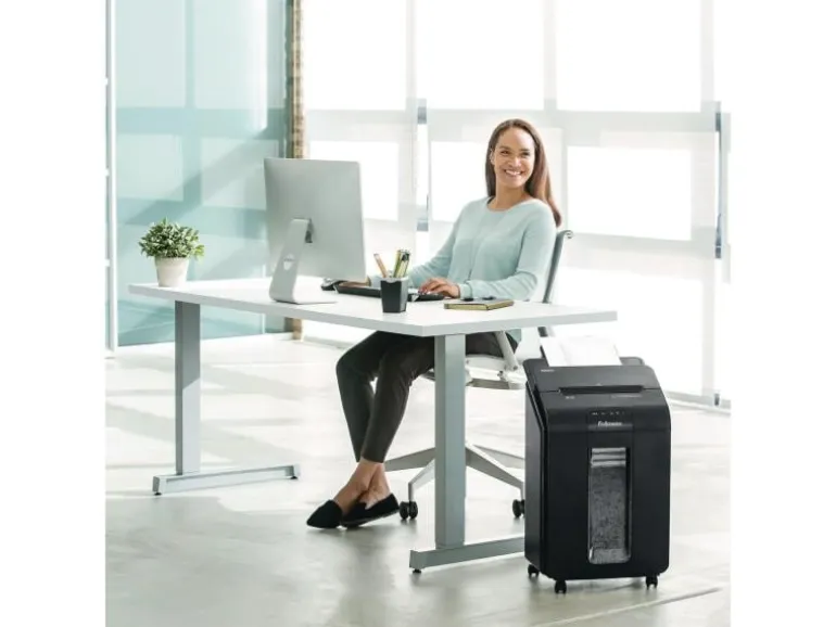 Fellowes Aktenvernichter AutoMax 100M P-4, 100 Seiten