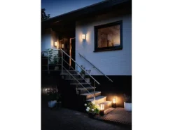 Philips Hue White & Color Ambiance Outdoor Impress Sockelleuchte Schwarz