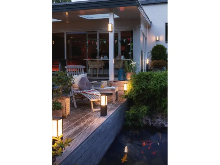 Philips Hue White & Color Ambiance Outdoor Impress Sockelleuchte Schwarz