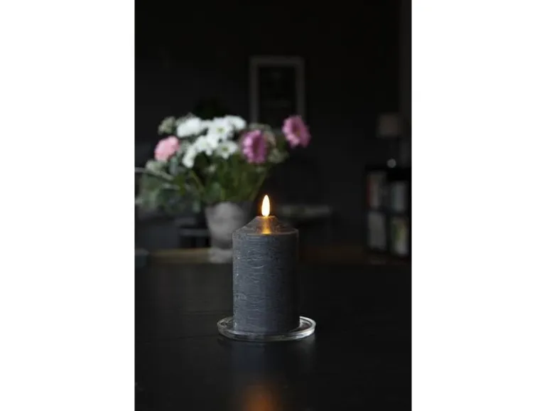 Star Trading LED-Kerze Pillar Flamme Ø 7.5 x 15 cm, Schwarz
