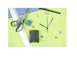 TFA Dostmann Sweep-Uhrwerk mit vier Uhrzeigersets 5.6 x 5.6 cm