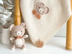 Welcomebabybox Geschenkset Milu – Decke & Bär