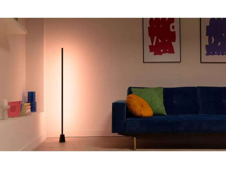 WiZ Gradient Stehleuchte RGBIC 1.4 m